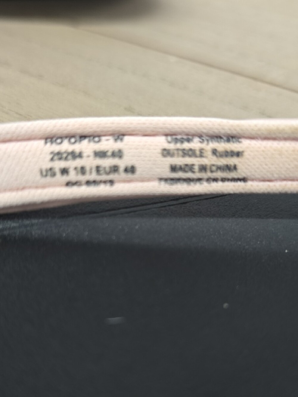 OluKai Ho‘ōpio Leather Flip-Flops with Pale Pink Straps Womens Size 10 EUC - Picture 3 of 14
